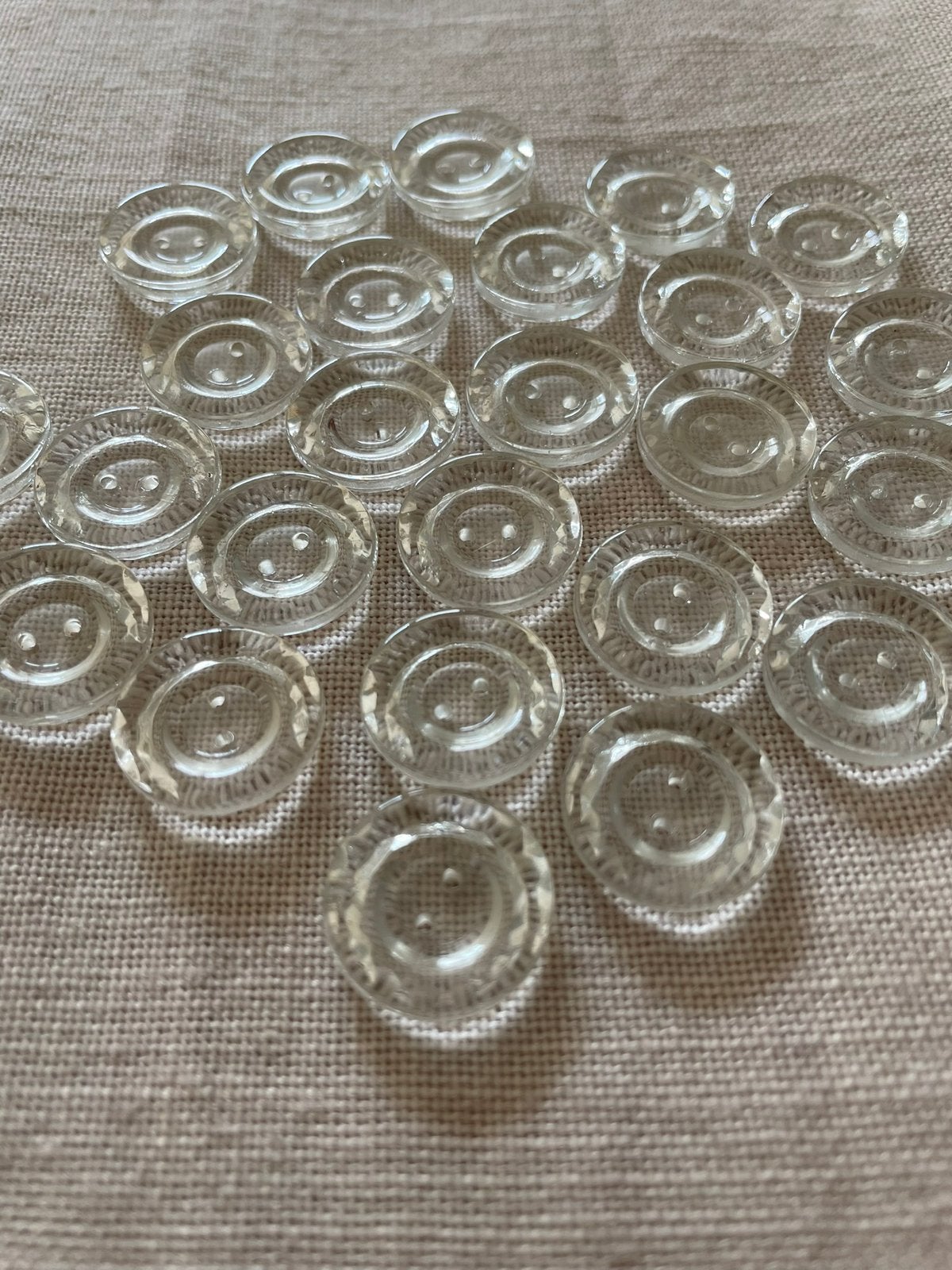 25 vintage glazen knopen facet slijpsel buitenrand glas -6-, Ophalen of Verzenden, Zo goed als nieuw, Knoop of Knopen