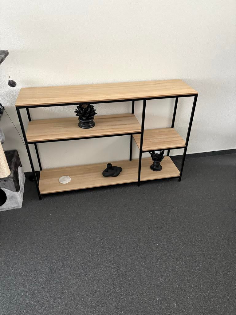Modern houten wandrek met metalen frame, Huis en Inrichting, Ophalen of Verzenden, Zo goed als nieuw, 25 tot 50 cm, Rechthoekig