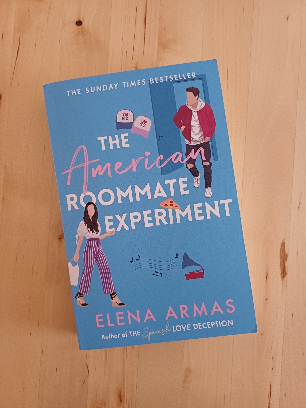 The American Roommate Experiment - Elena Armas, Boeken, Ophalen of Verzenden, Zo goed als nieuw, Elena Armas, Amerika