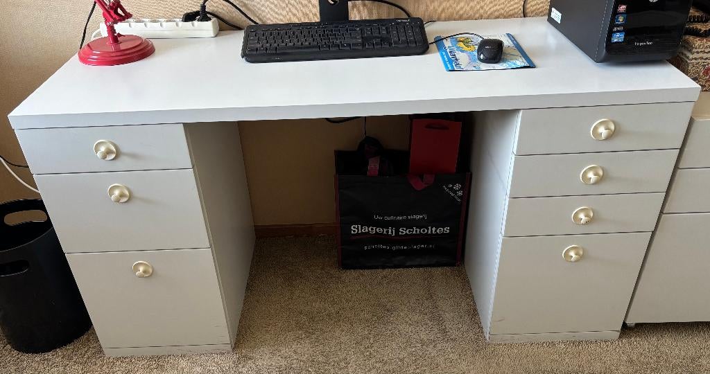 Mooi stevig wit bureau van het merk Interlübke, Ophalen, Gebruikt, Hout, Overige merken