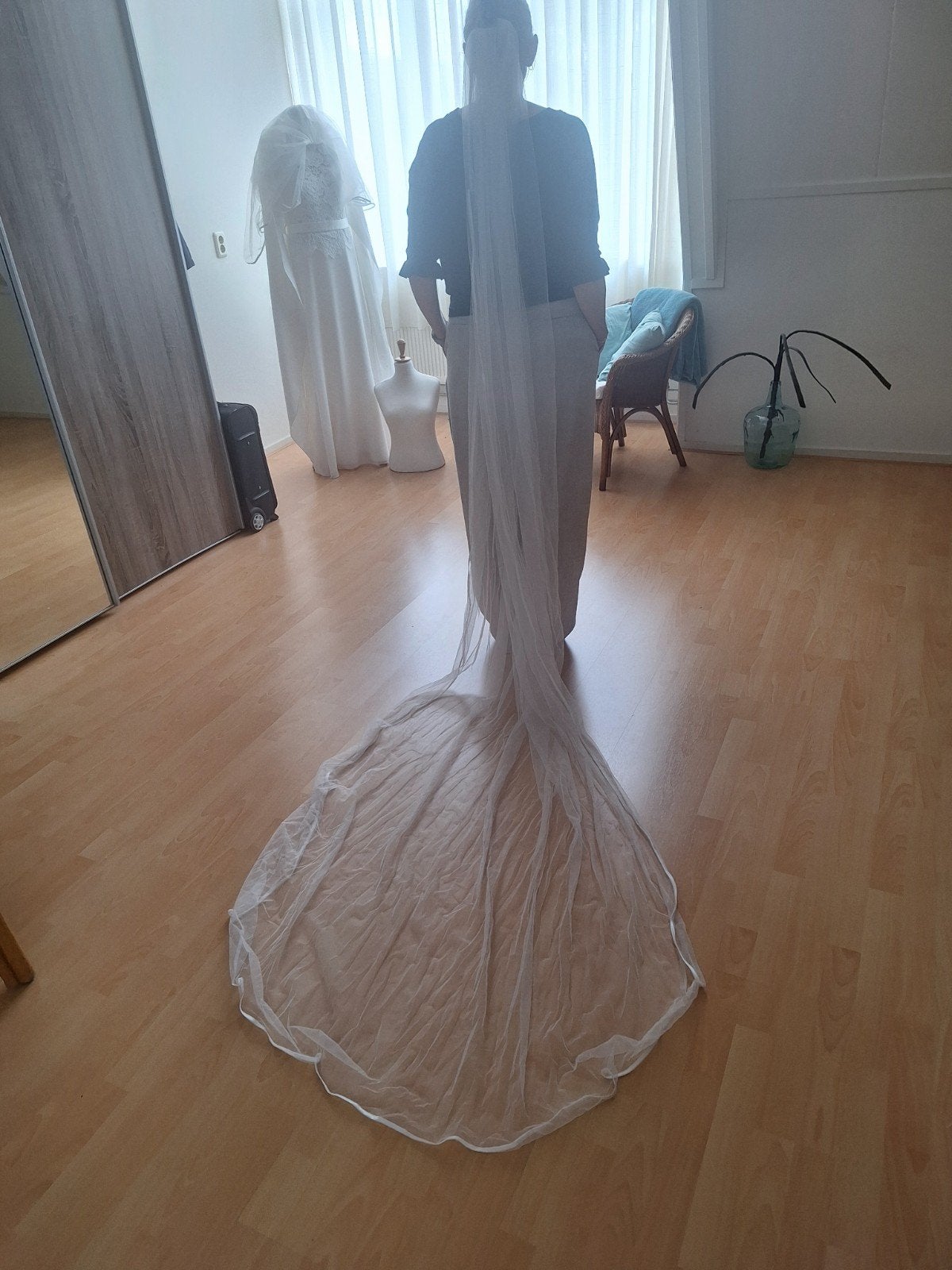 Bruidssluier 3 meter lang met kammetje - Wit ivoor, Ophalen of Verzenden, Nieuw, Wit, Accessoires