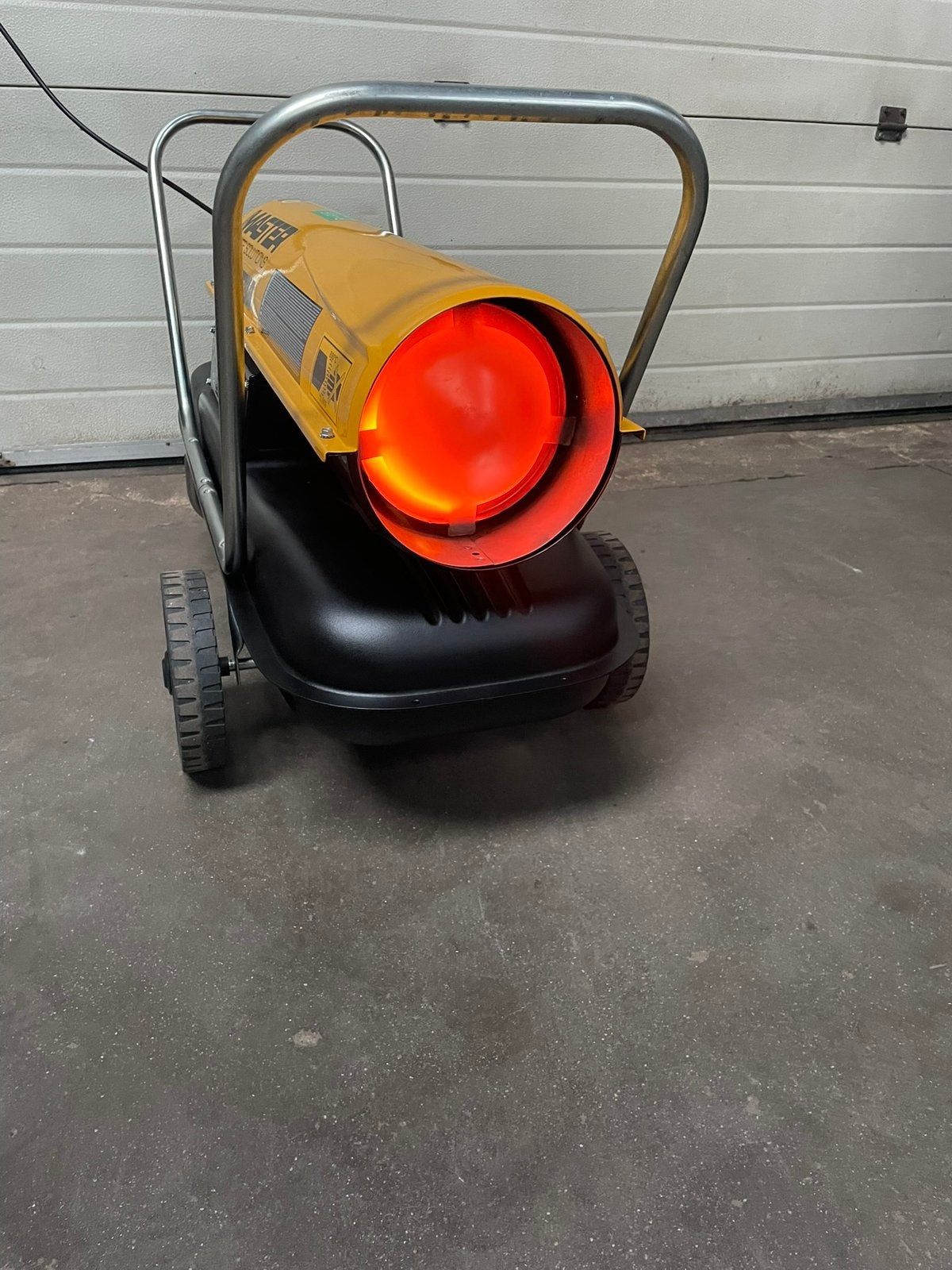 Master B100 heteluchtkanon diesel heater, Ophalen, 30 tot 80 cm, Kachel, Minder dan 60 cm