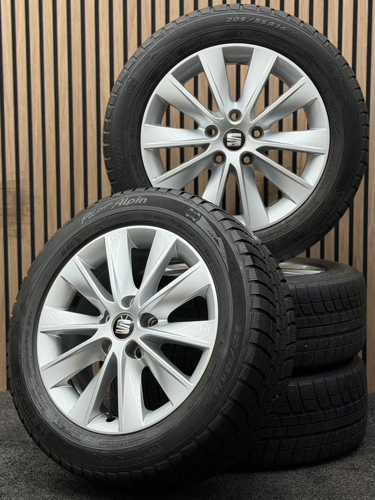 Originele 16 inch Seat Leon 5F 5x112 ET46 Michelin 205/55/16, Ophalen, 16 inch, ., Banden en Velgen