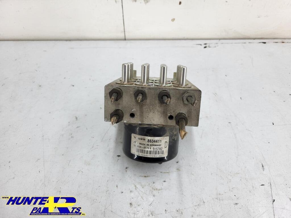 ABS pomp Volvo V70 II ('00-'08) 8634411, Gebruikt, Ophalen of Verzenden, Volvo, Volvo