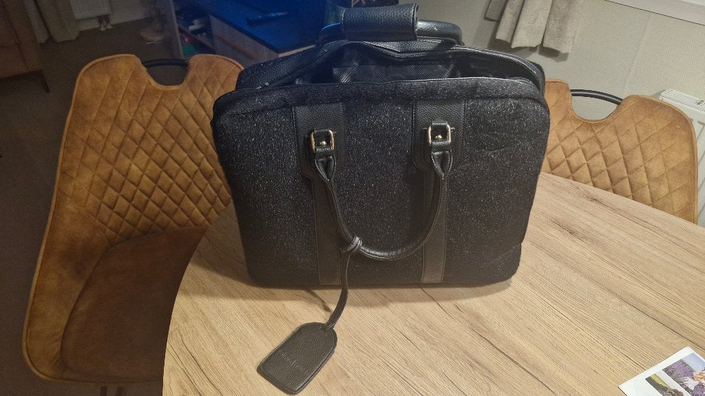 Olivia Lauren rolkoffer, Ophalen, Uitschuifbare handgreep, Gebruikt, Minder dan 35 cm