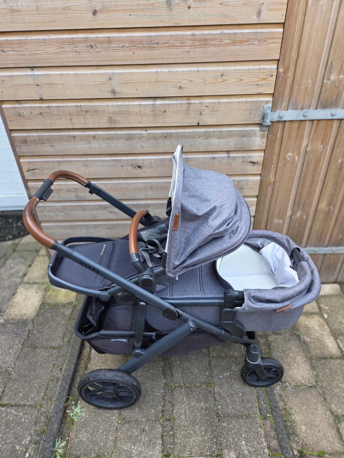 UPPAbaby Vista V2 Combiwagen met Reiswieg en Accessoires, Zo goed als nieuw, Combiwagen, Met autostoeltje, Ophalen