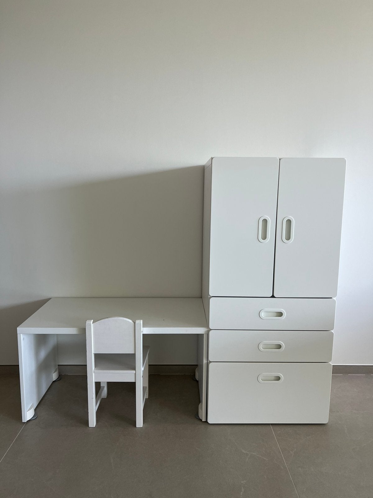 IKEA Smastad/Platsa kast & tafel, Ophalen, Zo goed als nieuw, Minder dan 150 cm, Minder dan 100 cm