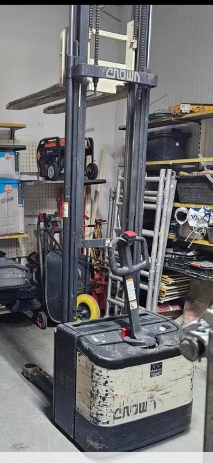 Crown WE 2000 Serie Elektrische Stapelaar, Ophalen, Gebruikt