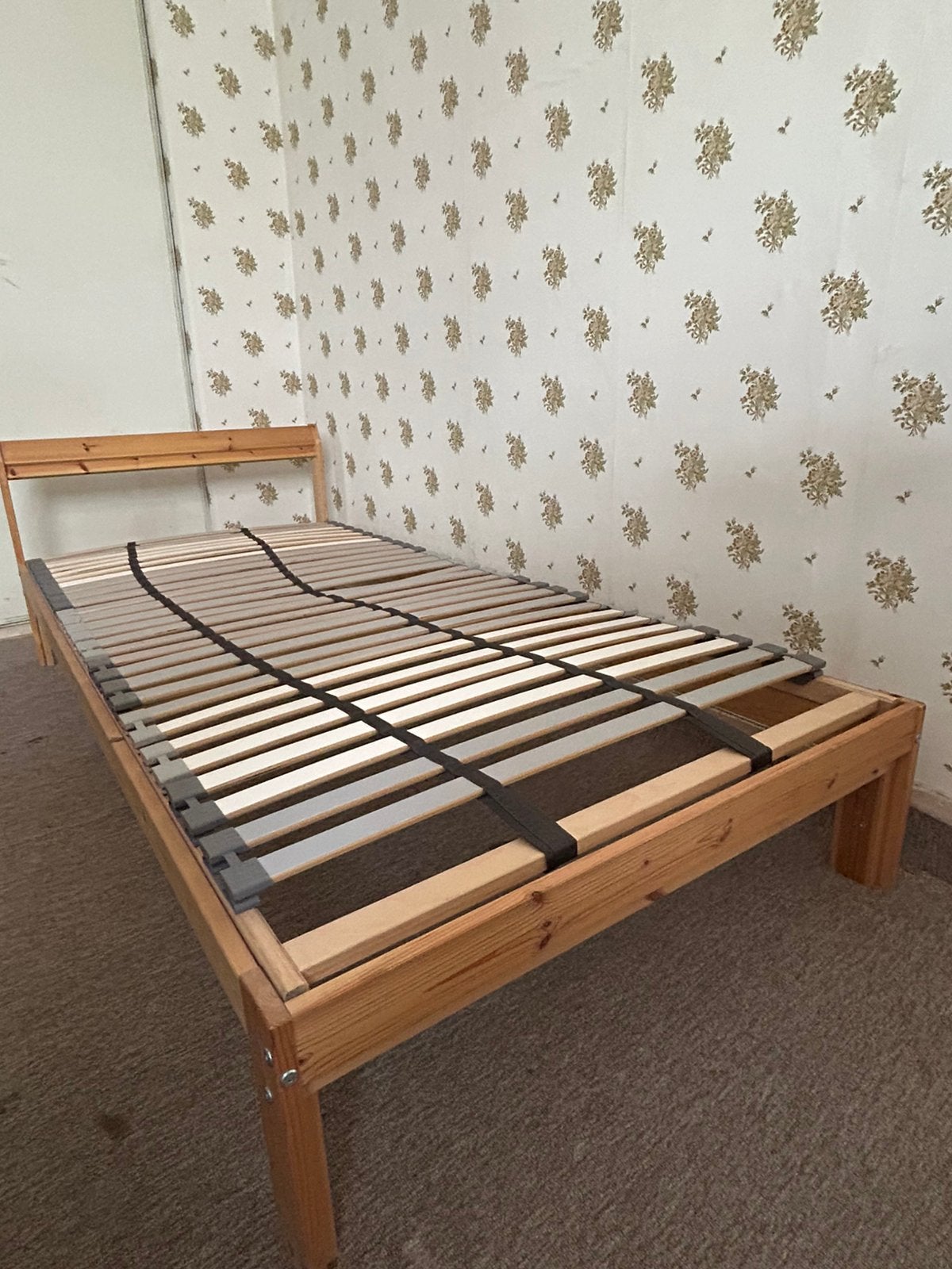 Eenpersoonsbed met matras te koop 90x200, Huis en Inrichting, Slaapkamer | Bedden, Ophalen, Gebruikt, 90 cm, Eenpersoons