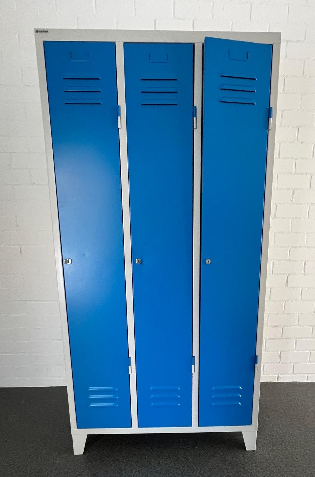 Metalen Lockerkast met 3 Deuren - Blauw/Grijs, Ophalen, Gebruikt