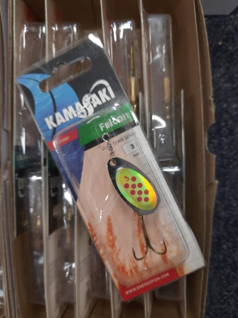 Partij van 50 Spinners maat 3, Info@kamasaki.com, Overige typen, Nieuw, Ophalen of Verzenden