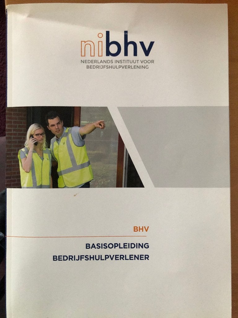 Basisopleiding bedrijfshulpverlener - NiBhv., Ophalen of Verzenden, Alpha, Gelezen, Overige niveaus
