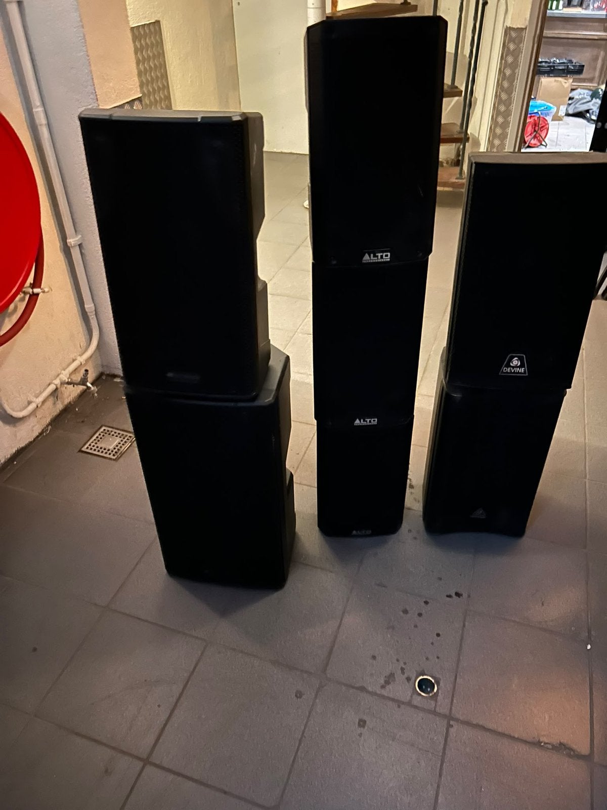 Diverse speakers (defect, zie beschrijving)