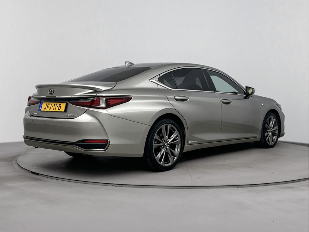 Lexus ES 300h F Sport Line Limited | Mark Levinson | Stoelge, 12 maanden, Gebruikt, 4 cilinders, 1655 kg