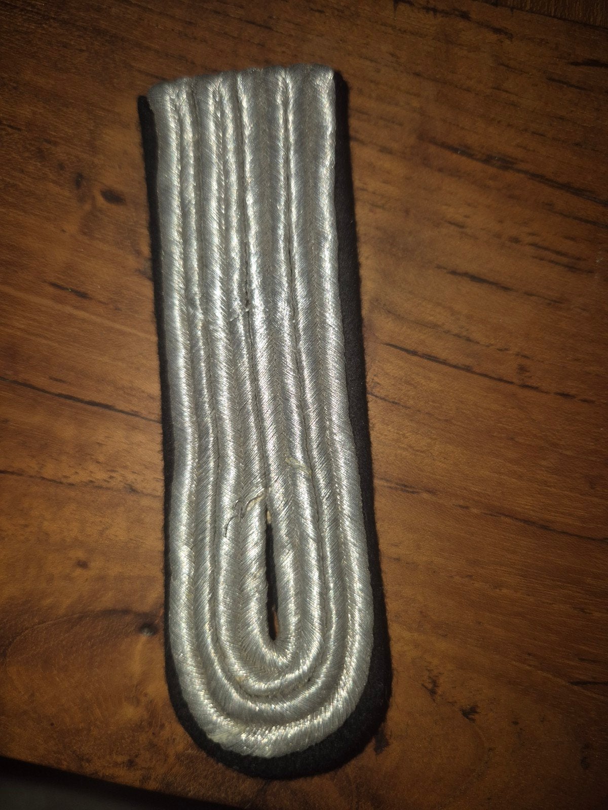 Oude Koninklijke Marechaussee zilveren gevlochten epaulet –, Ophalen of Verzenden, Landmacht, Nederland