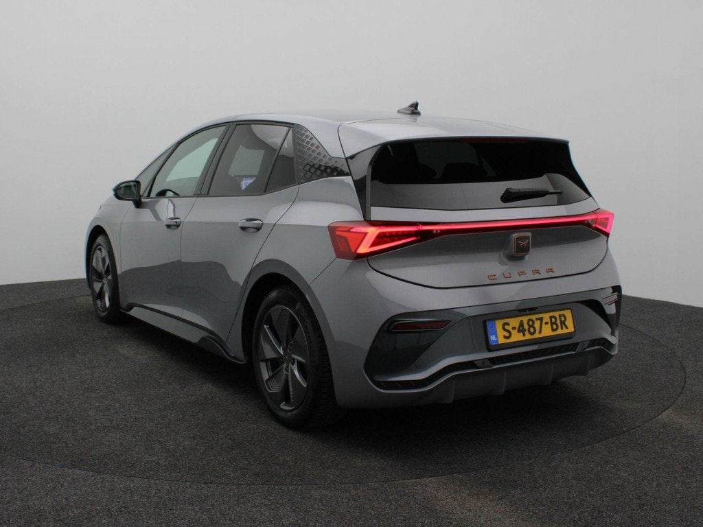 CUPRA Born Business 62 kWh | Apple Carplay / Android Auto |, Auto's, Cupra, Automaat, 12 maanden, Gebruikt, Zwart