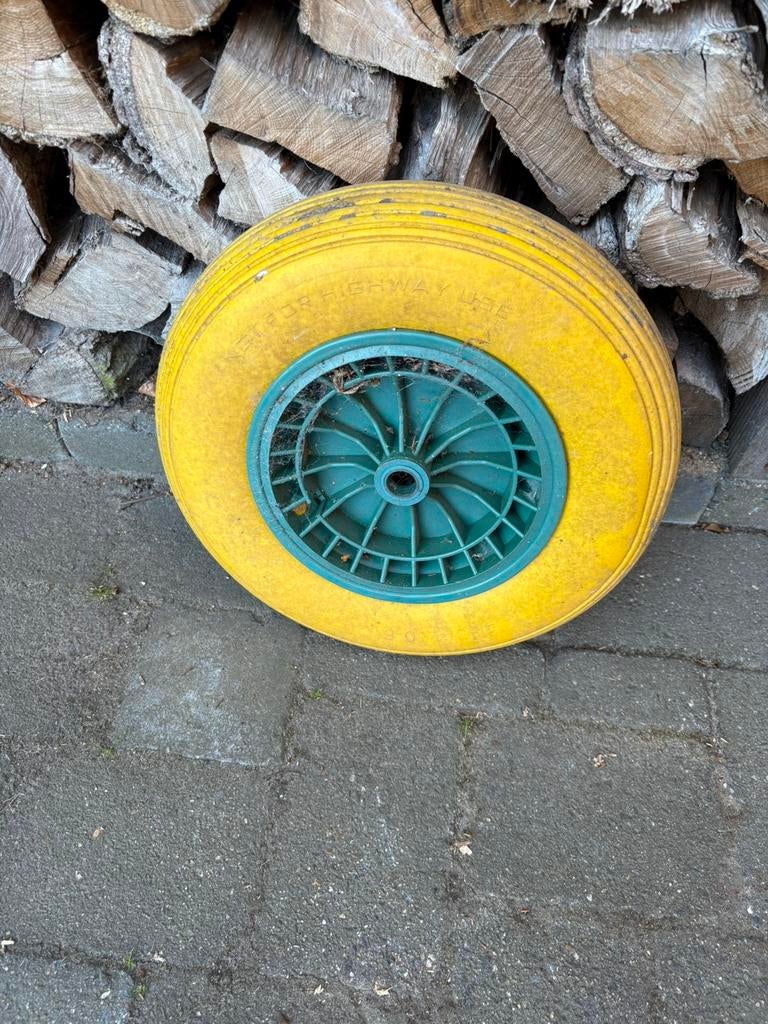 Anti lek kruiwagen wiel, Ophalen, Zo goed als nieuw, Eenwielig