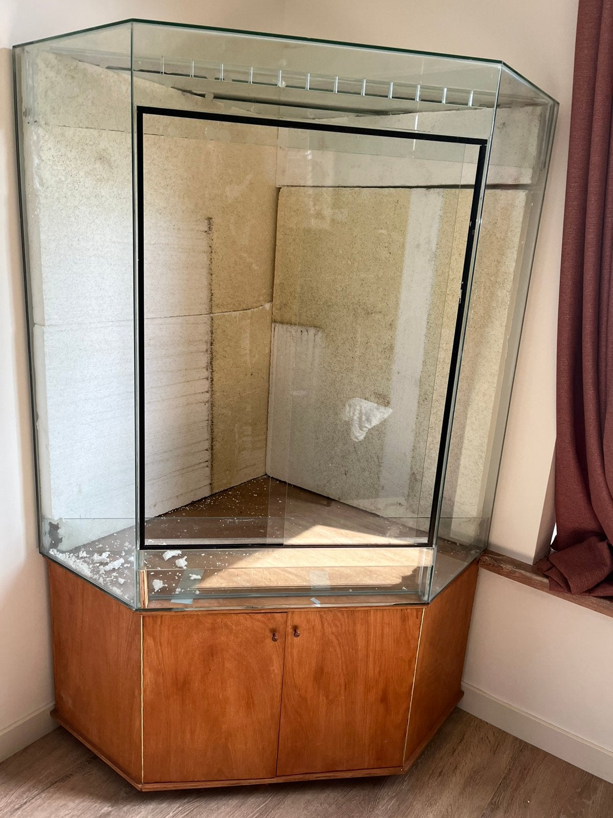Groot hoekterrarium, Dieren en Toebehoren, Ophalen, Zo goed als nieuw