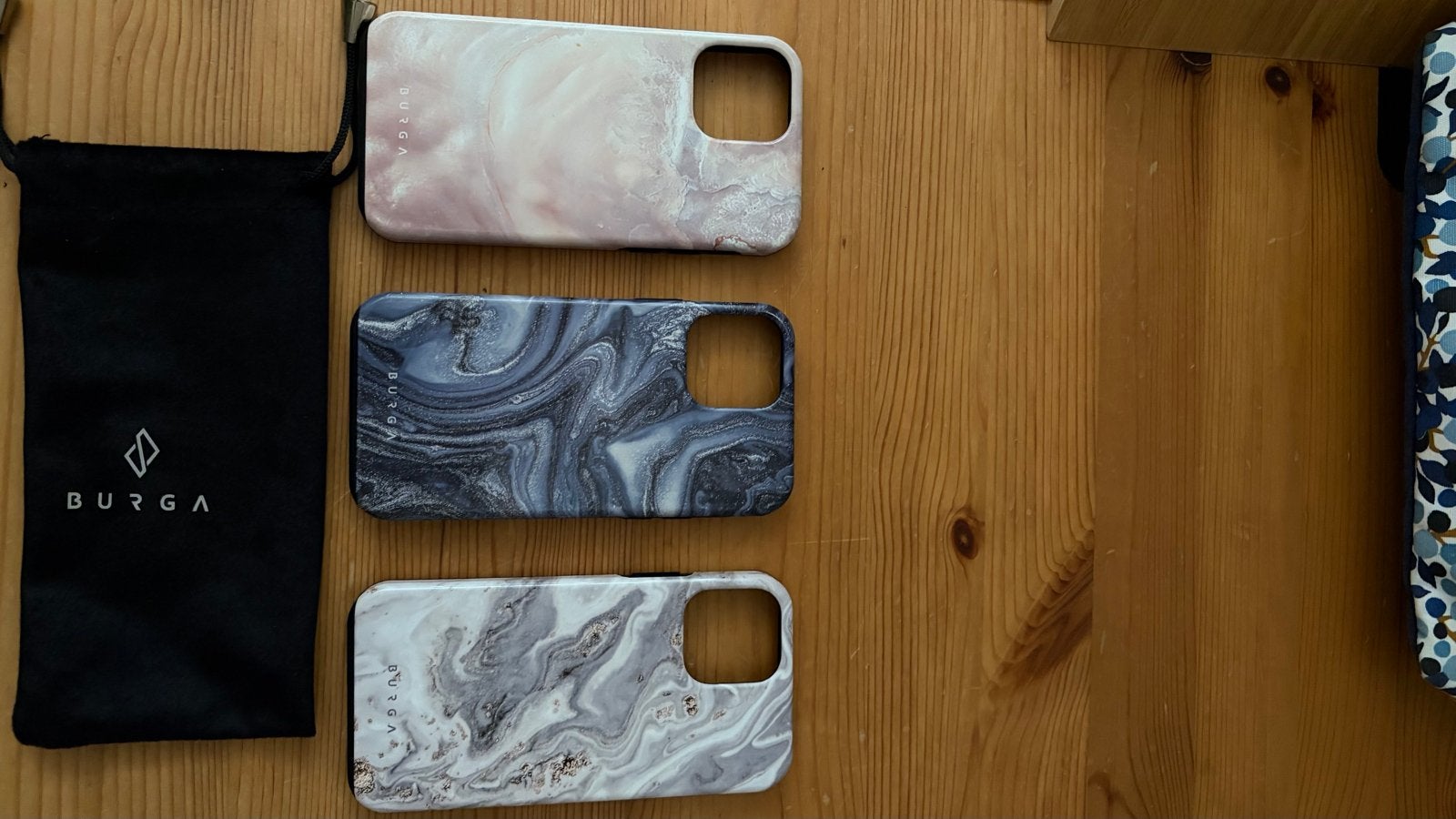 Burga hoesjes (3 stuks) als nieuw voor iPhone 12, Kunststof, Hoesje of Tasje, Ophalen of Verzenden, IPhone 12