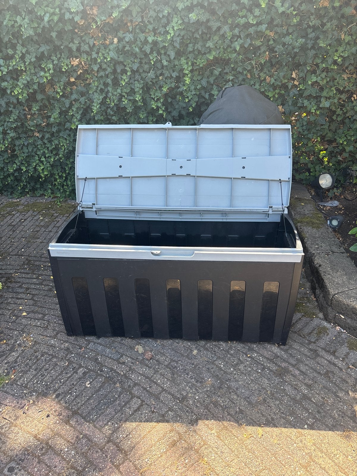 - keter opbergbox tuinkussens gebruikt, Tuin en Terras, Bergingen en Tuinkasten, Ophalen, Gebruikt, Kunststof, Overige typen