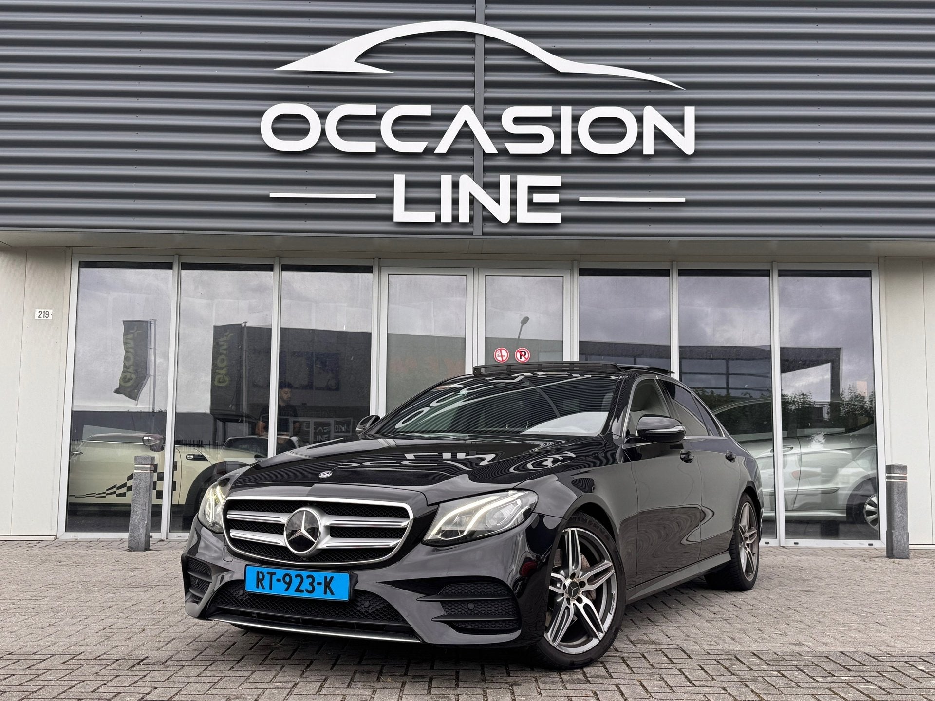 Mercedes-Benz E-klasse AMG pakket | Panoramadak | Stoelvw, Automaat, Achterwielaandrijving, Gebruikt, Euro 6