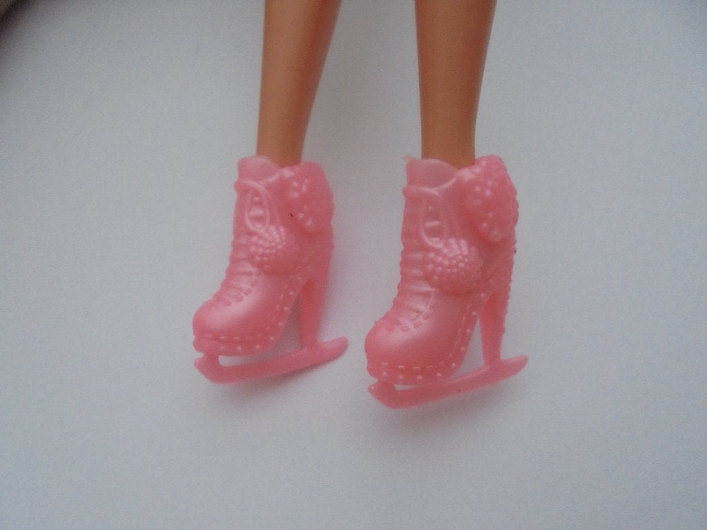 barbie schaatsen roze nieuw, Ophalen of Verzenden, Nieuw, Barbie