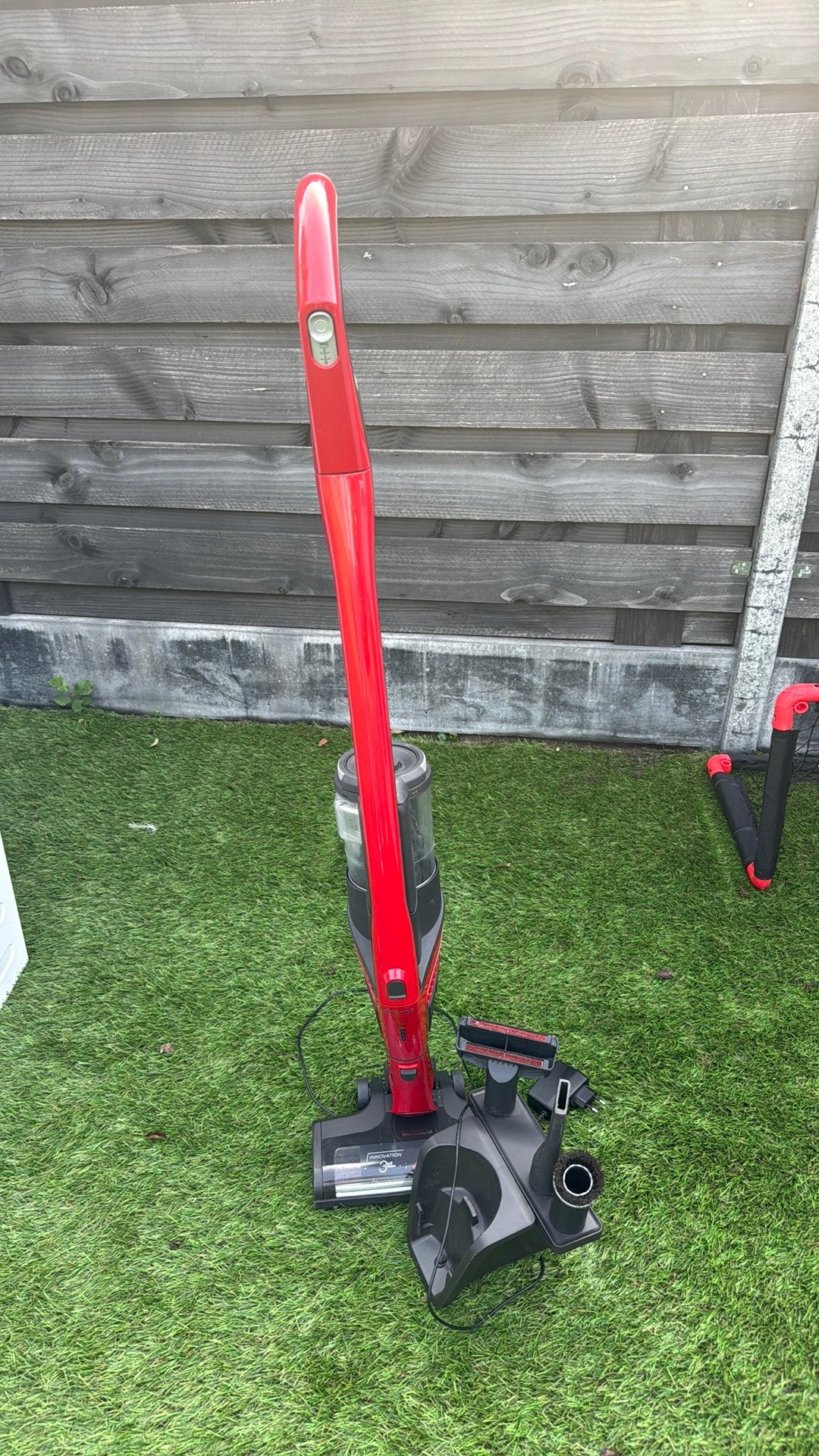 Miele triflex hx1 steelstofzuiger rood, Ophalen of Verzenden, Zo goed als nieuw, Miele, Reservoir