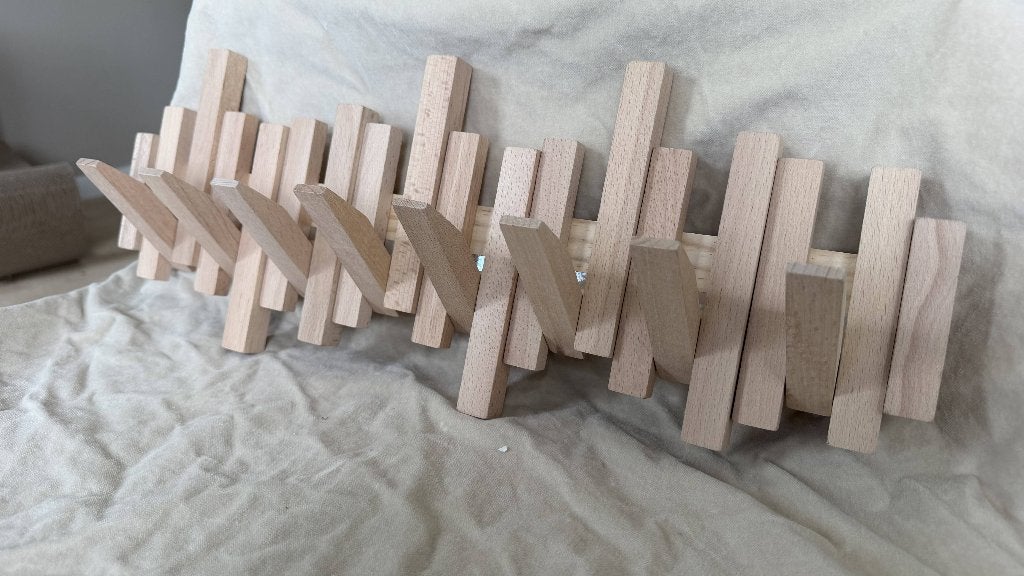 Nieuwe Piano Kapstok - Bevestiging met of zonder schroeven, Wandkapstok, Nieuw, Ophalen of Verzenden, Minder dan 100 cm