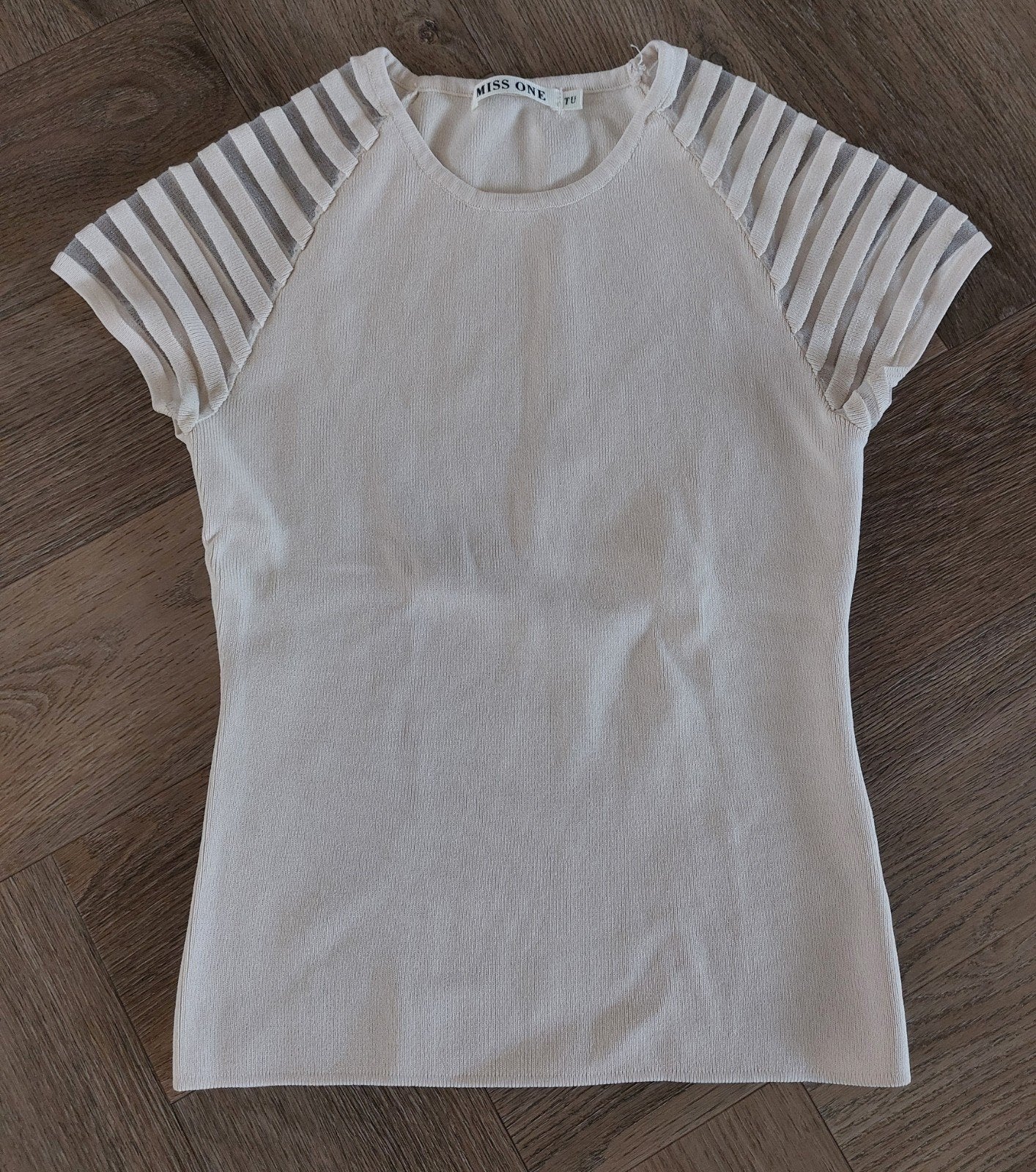 Miss One offwhite t-shirt mt.TU (mt.158/164), Ophalen of Verzenden, Zo goed als nieuw, Shirt of Longsleeve, Miss One