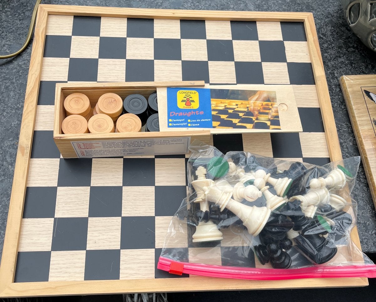 Schaak- en Damspel in Houten Bord 40/40cm, Een of twee spelers, Ophalen of Verzenden, Gebruikt, Reisspel