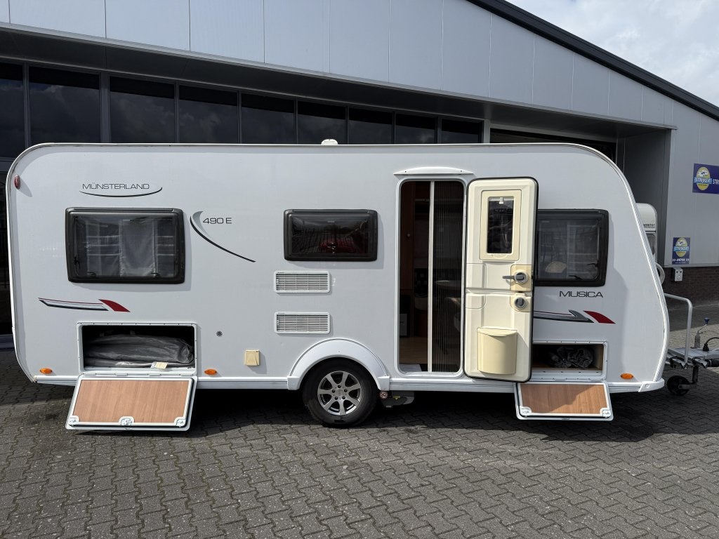 LMC Musica 490 E 2 Aparte bedden 90X210cm + Rondzit Mover..., Lengtebed, Bedrijf, Treinzit, 4 tot 5 meter