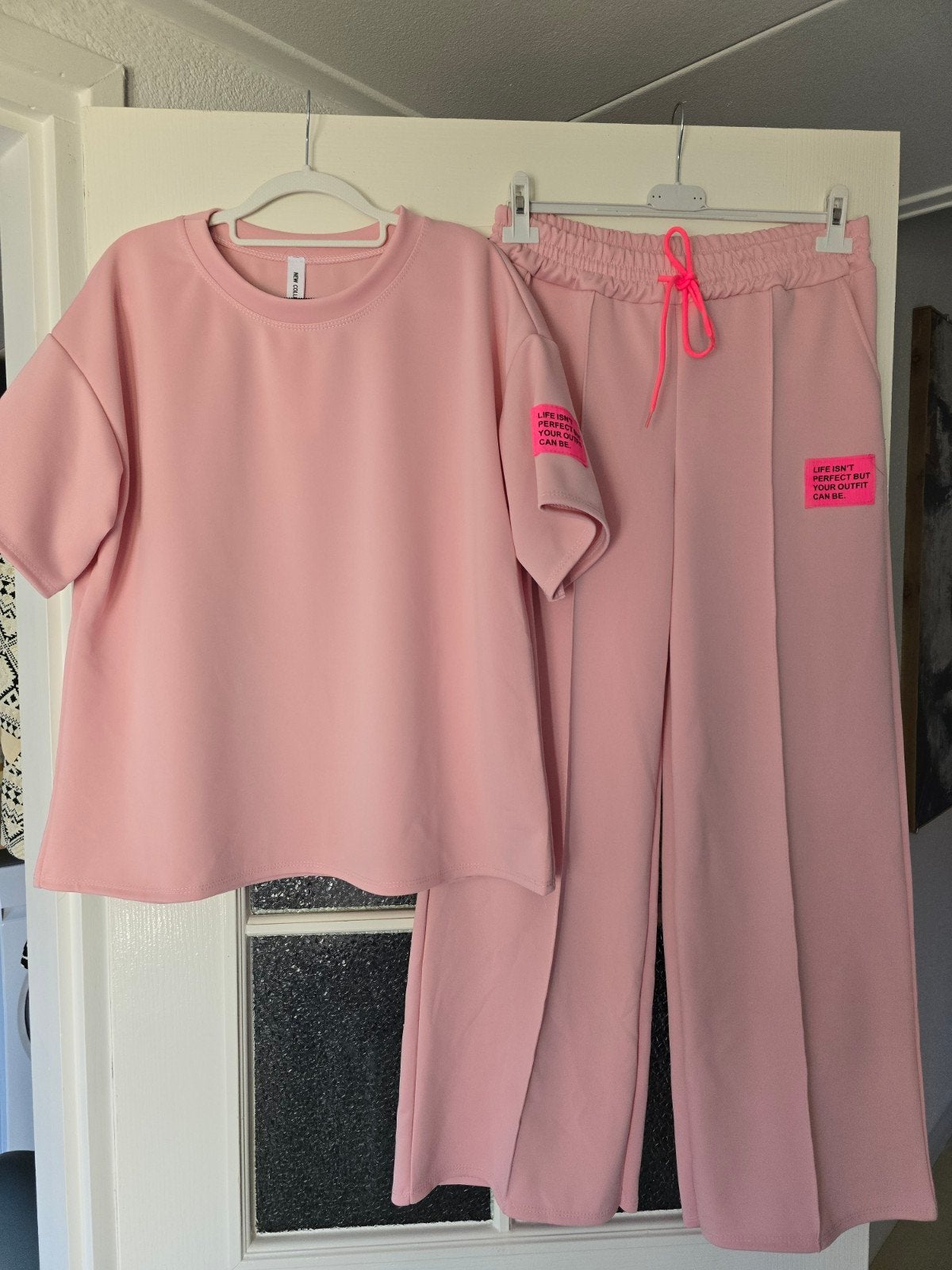 nieuw pak life isnt perfect 38 40 42 44 lichtroze, Kleding | Dames, Ophalen of Verzenden, Nieuw, Maat 42/44 (L)