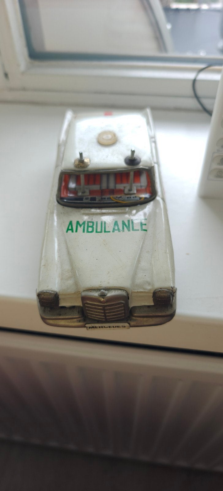 Vintage Blikken Mercedes Ambulance – Takahashi (Japan), Verzamelen, Speelgoed, Ophalen of Verzenden, Gebruikt