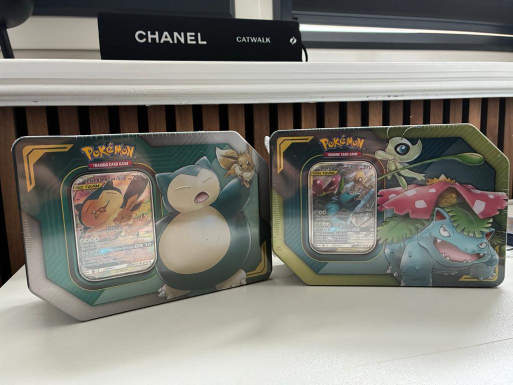 Pokémon TCG Tag Team Tins: Eevee & Snorlax, Celebi & Venusau, Ophalen of Verzenden, Zo goed als nieuw, Overige typen