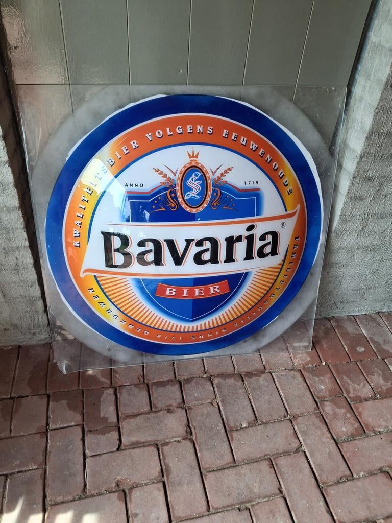 Bavaria bierbord - Reclamebord 85x85cm kunststof, Verzamelen, Merken en Reclamevoorwerpen, Ophalen