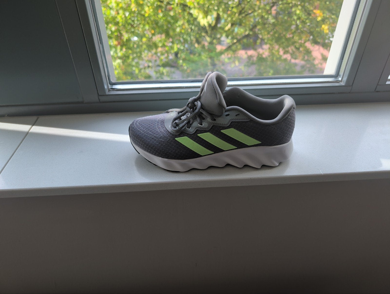 Adidas Sportschoenen Grijs/Neon Groen - Maat 40, Adidas, Nieuw, Ophalen of Verzenden, Jongen of Meisje