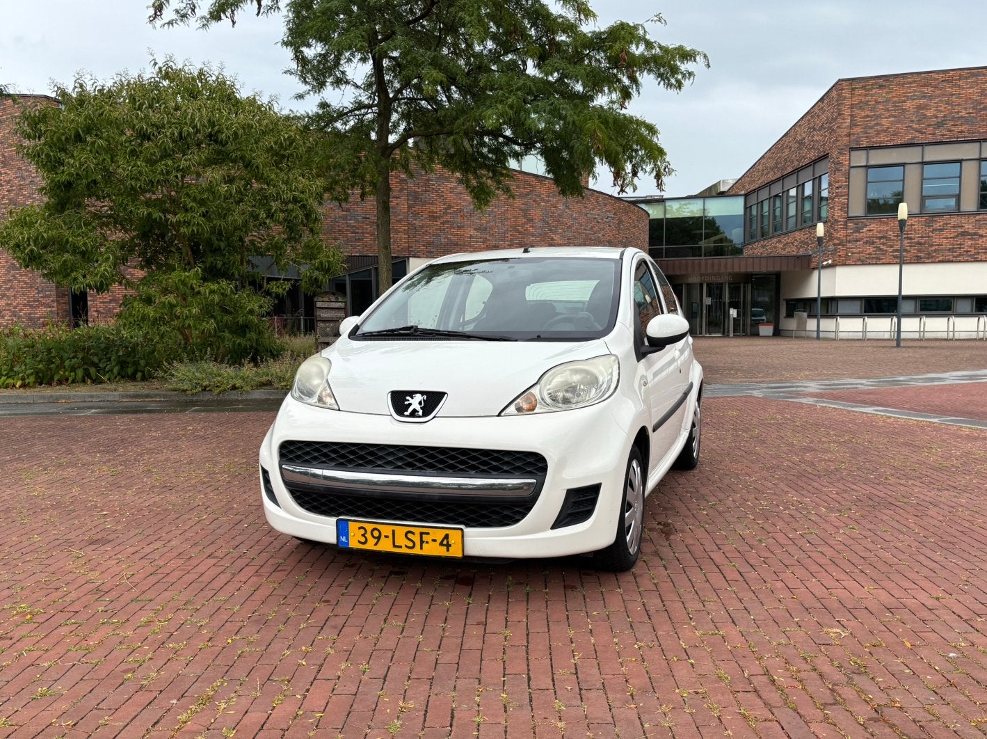 Peugeot 107 1.0-12V Urban Move 5DR 2010 nieuwe APK Airco NAP, Voorwielaandrijving, Euro 5, Stof, 4 stoelen