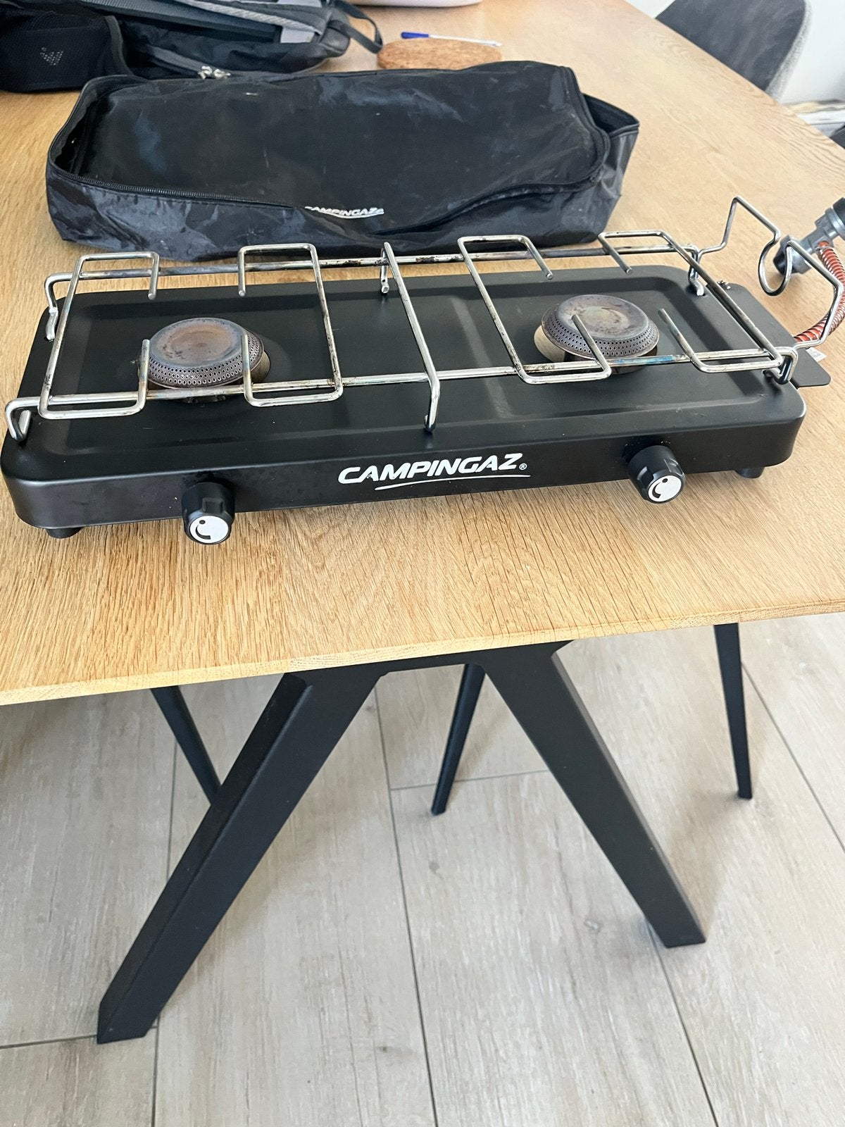 Campingaz 2-pits kooktoestel met draagtas en gasblikjes, Ophalen, Gebruikt