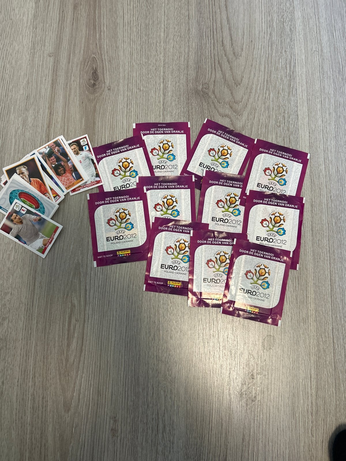 Panini Euro 2012 stickers en zakjes, Ophalen of Verzenden, Gebruikt, Overige sporten, Poster, Plaatje of Sticker