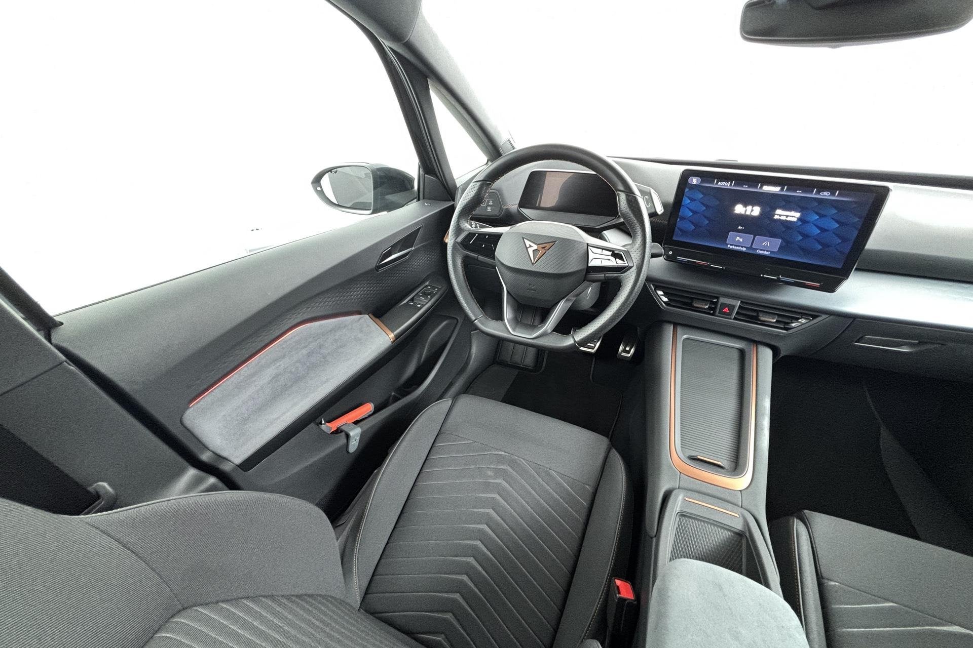Foto 11 van CUPRA Born Business 62 kWh Fris design met elektrische pit