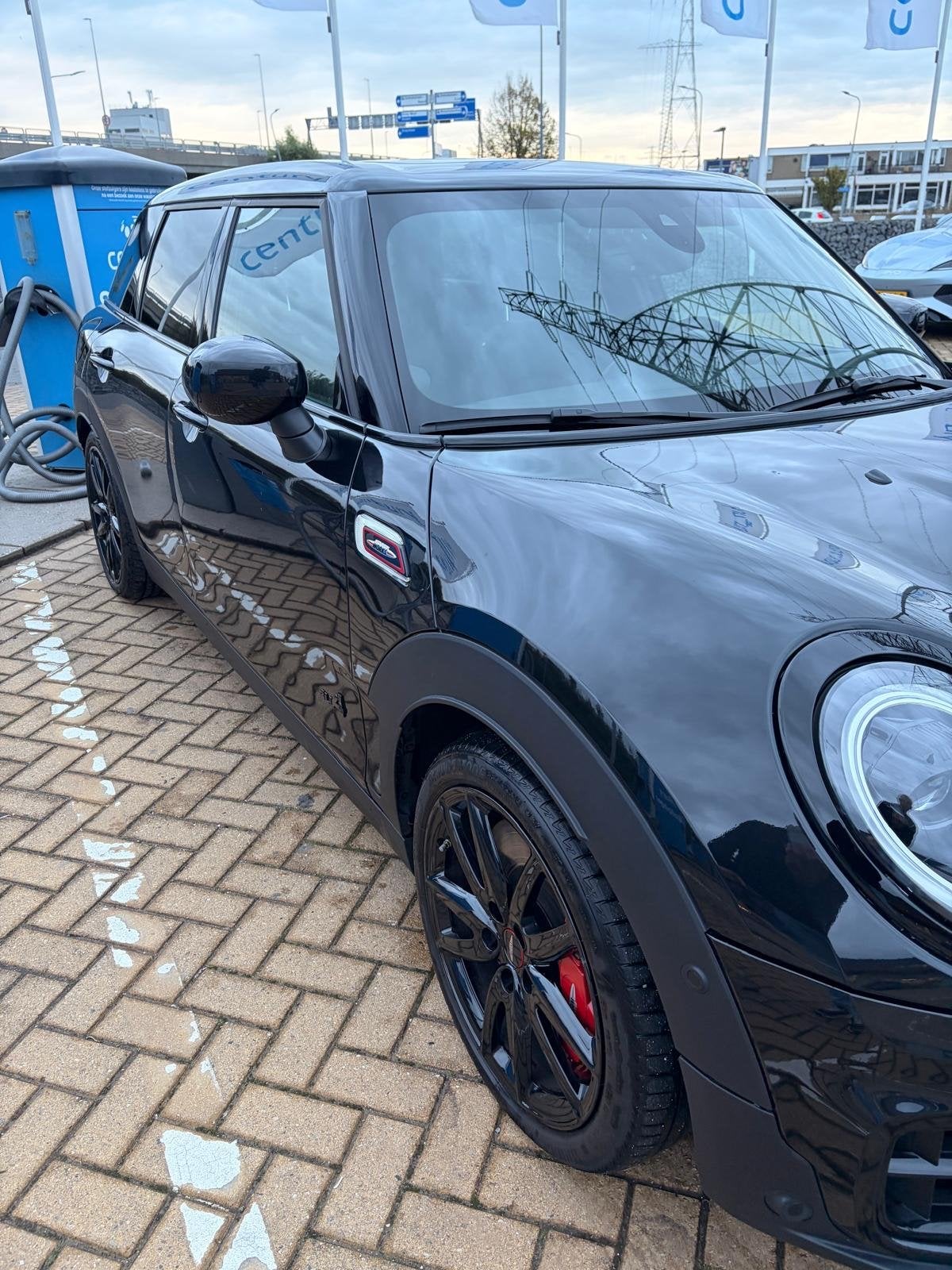 Mini Clubman 2.0 JCW 306pk All4 Aut 2022 Zwart, Auto's, 1998 cc, Clubman, 4 cilinders, Zwart