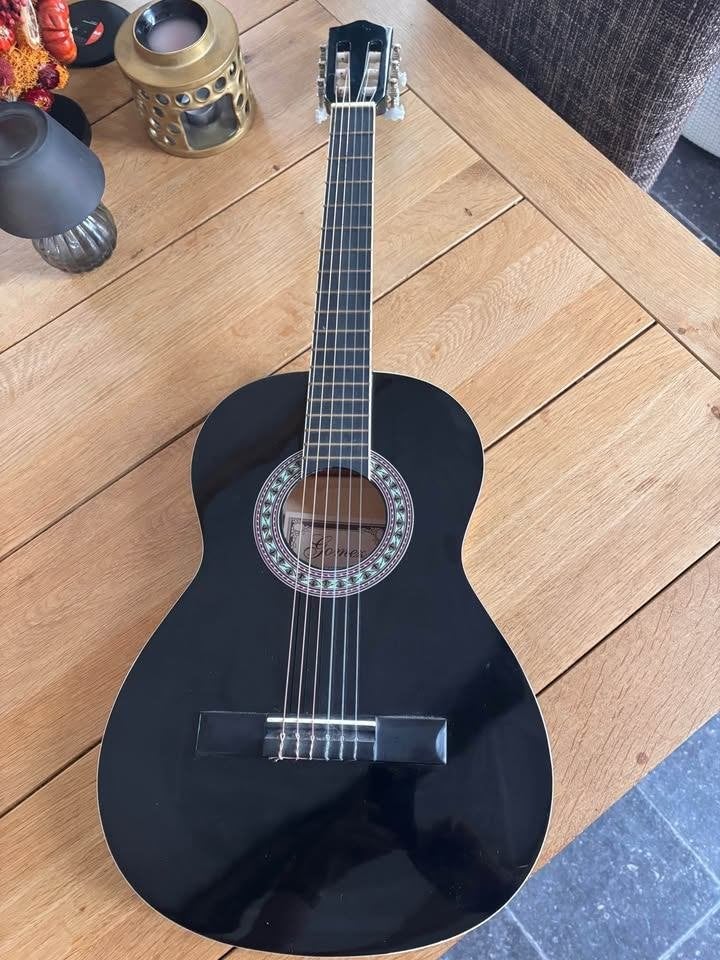 Kinder gitaar Gomez inclusief standaard, Muziek en Instrumenten, Ophalen, Zo goed als nieuw, Klassieke of Spaanse gitaar