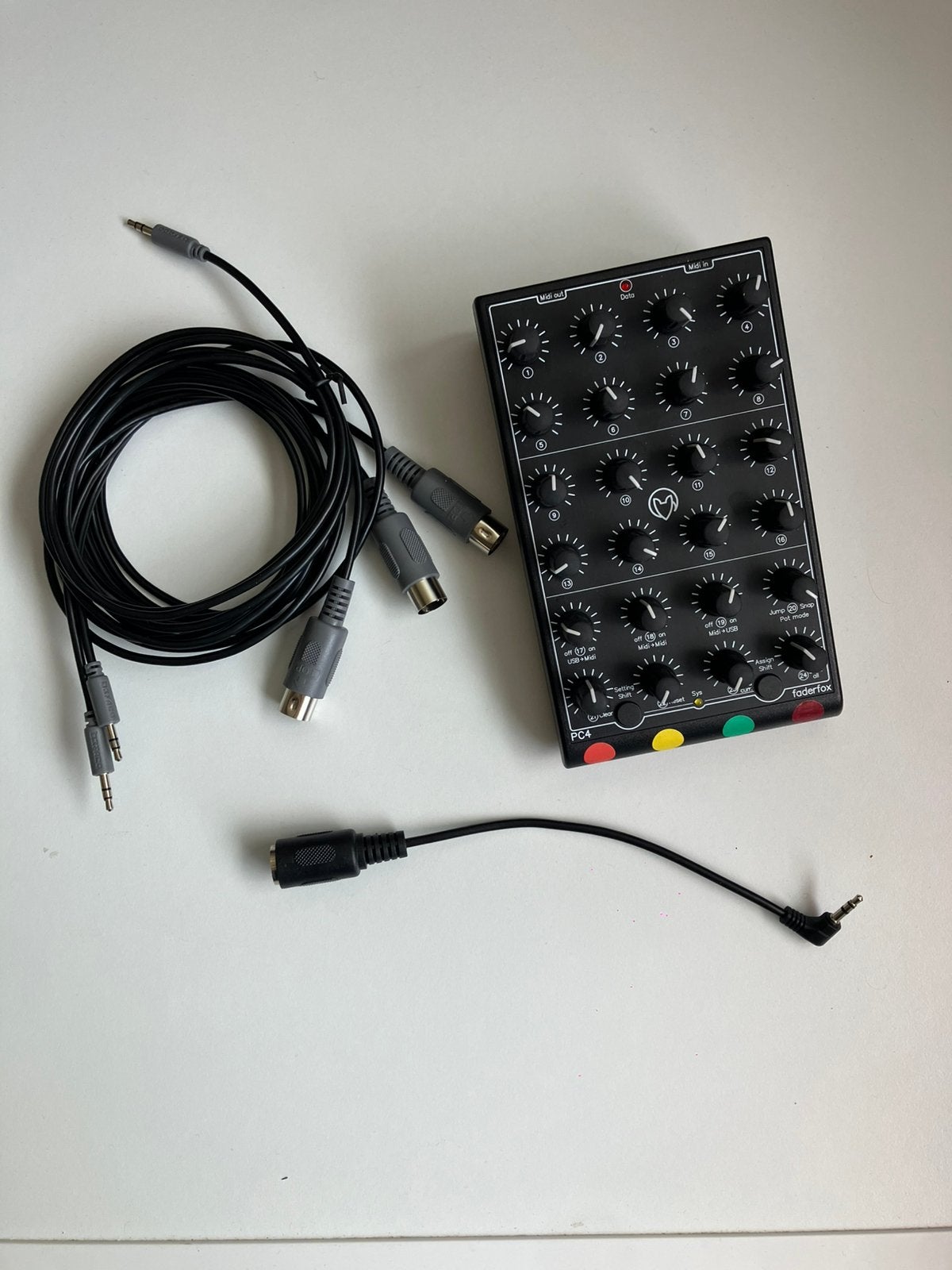 Faderfox PC4, Muziek en Instrumenten, Midi-apparatuur, Ophalen, Zo goed als nieuw
