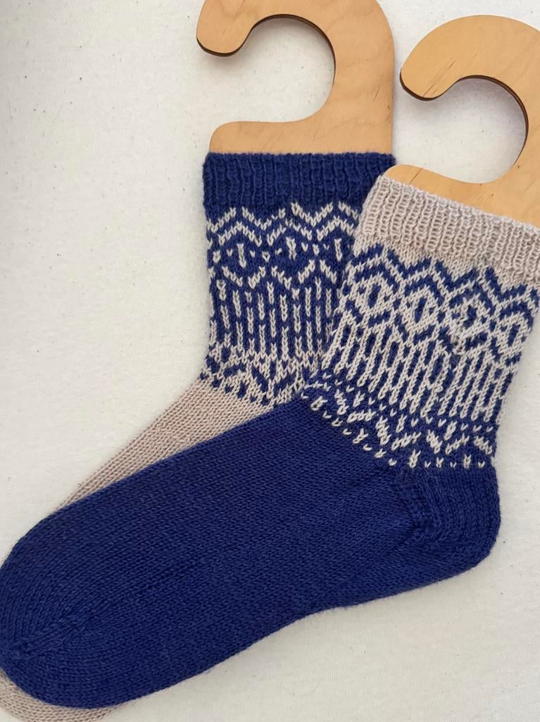 Handgebreide sokken maat 38-40, Kleding | Dames, Sokken en Kousen, Ophalen of Verzenden, Nieuw, Blauw, Sokken en Kniesokken