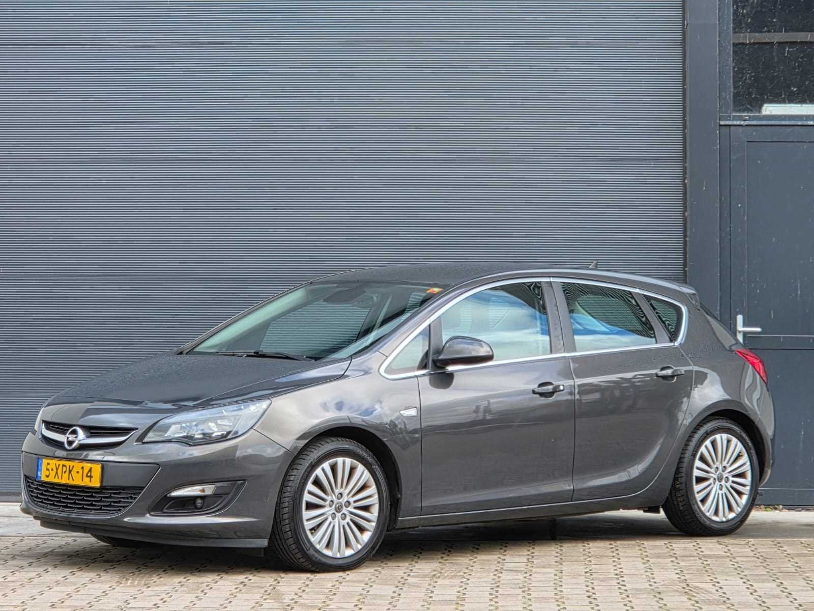 Opel - 2014 - Astra - 1.4 Turbo Blitz - 5-XPK-14, Voorwielaandrijving, Euro 5, Gebruikt, 680 kg