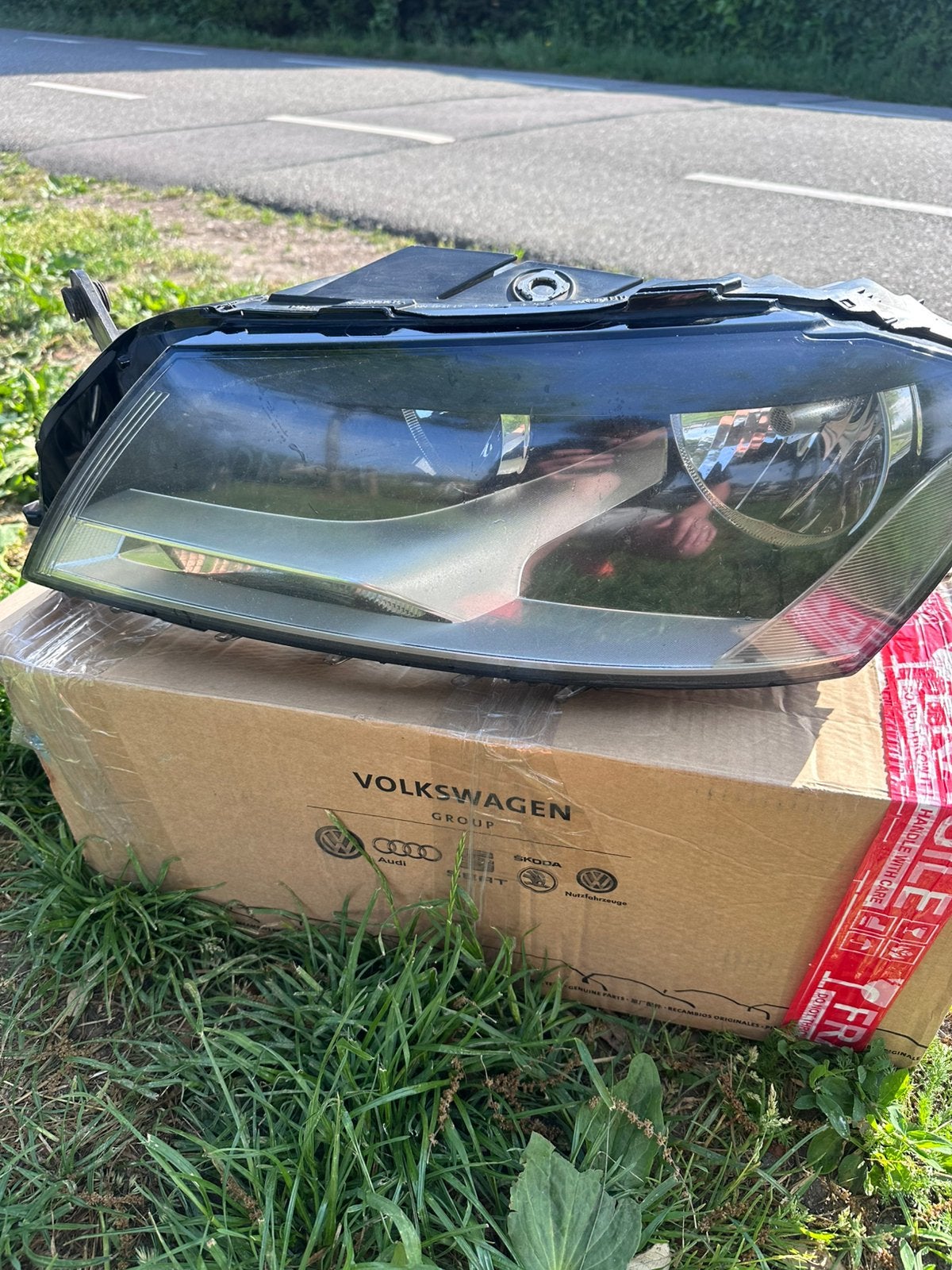 Valeo koplamp VW Passat B7 – rechtsgestuurd / UK, Ophalen of Verzenden