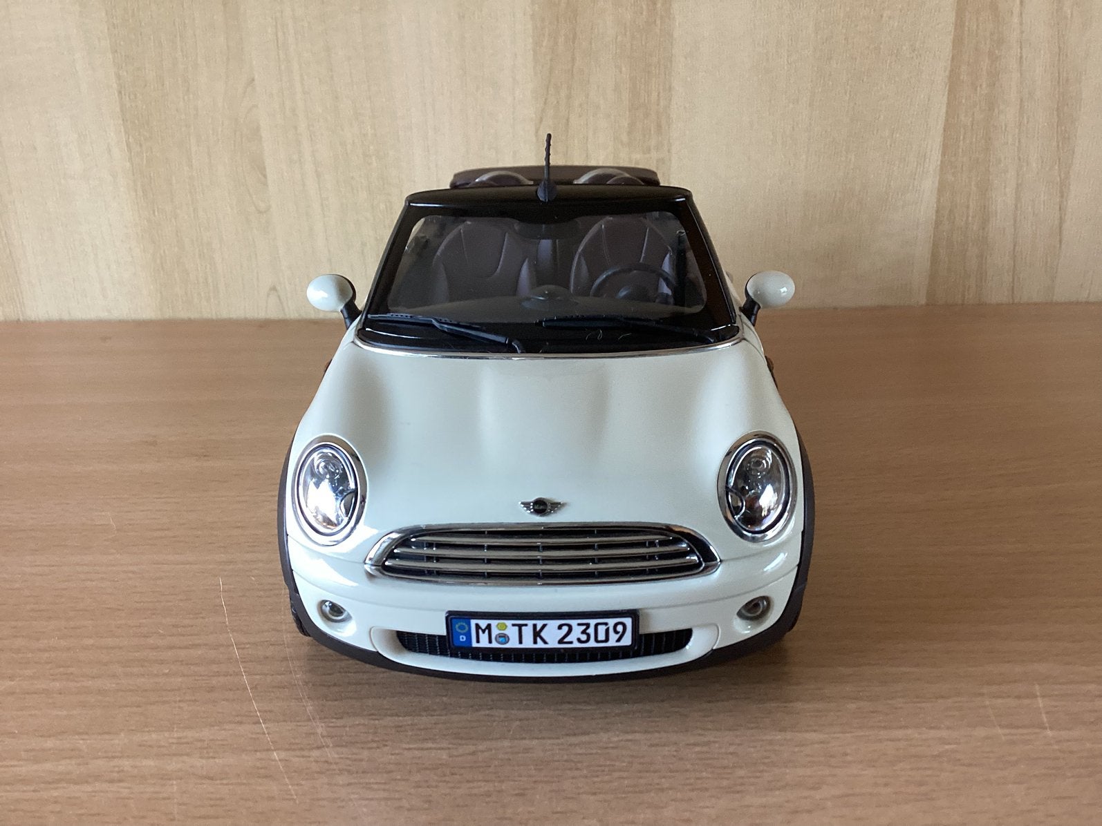 1:18 Kyosho Mini Cooper cabrio “pepper white”, Ophalen of Verzenden, Zo goed als nieuw, Auto, Kyosho