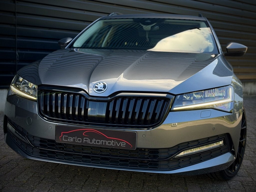 Skoda Superb Combi 1.5 TSI Bns Ed. DSG|VIRTUAL|MEMROY|ACC|HA, Auto's, Stof, 4 cilinders, 150 pk, Origineel Nederlands
