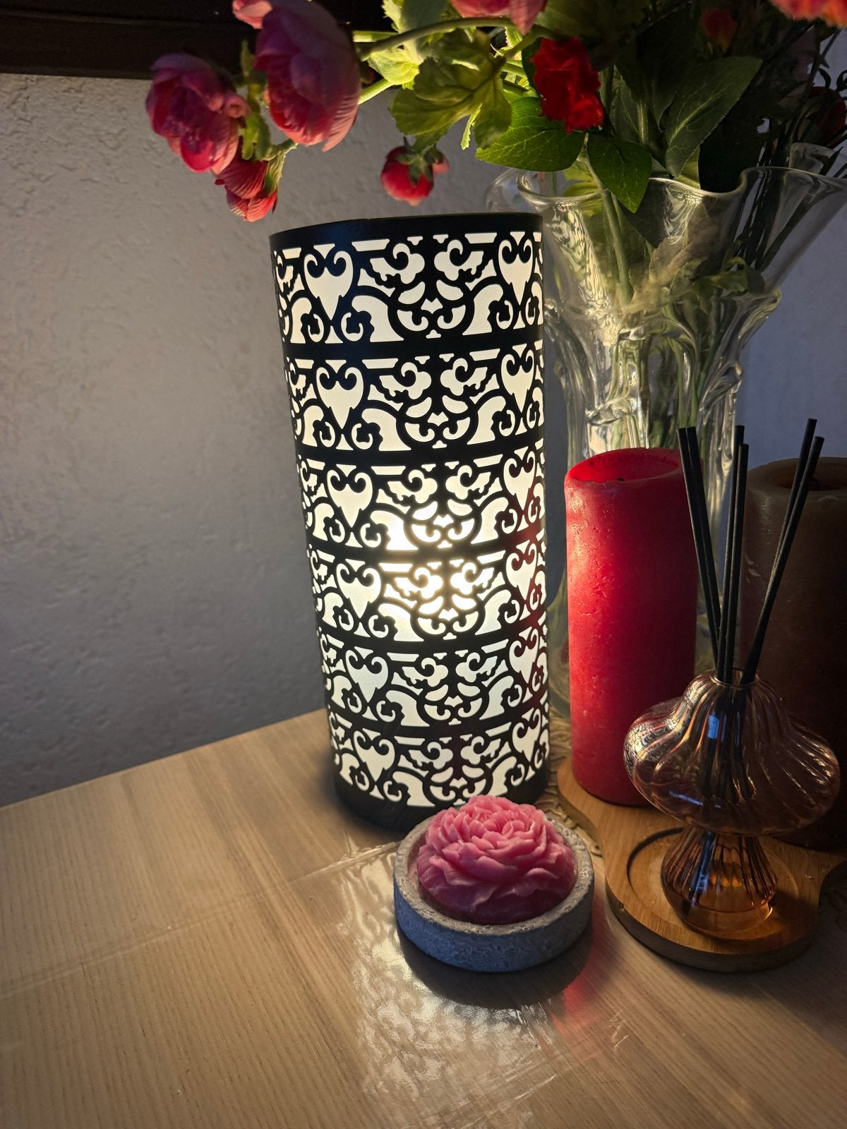 Sfeervolle Tafellamp met Oosters Patroon - Zwart/Wit, Huis en Inrichting, Lampen | Tafellampen, Metaal, Zwart, Sfeerlamp, Modern