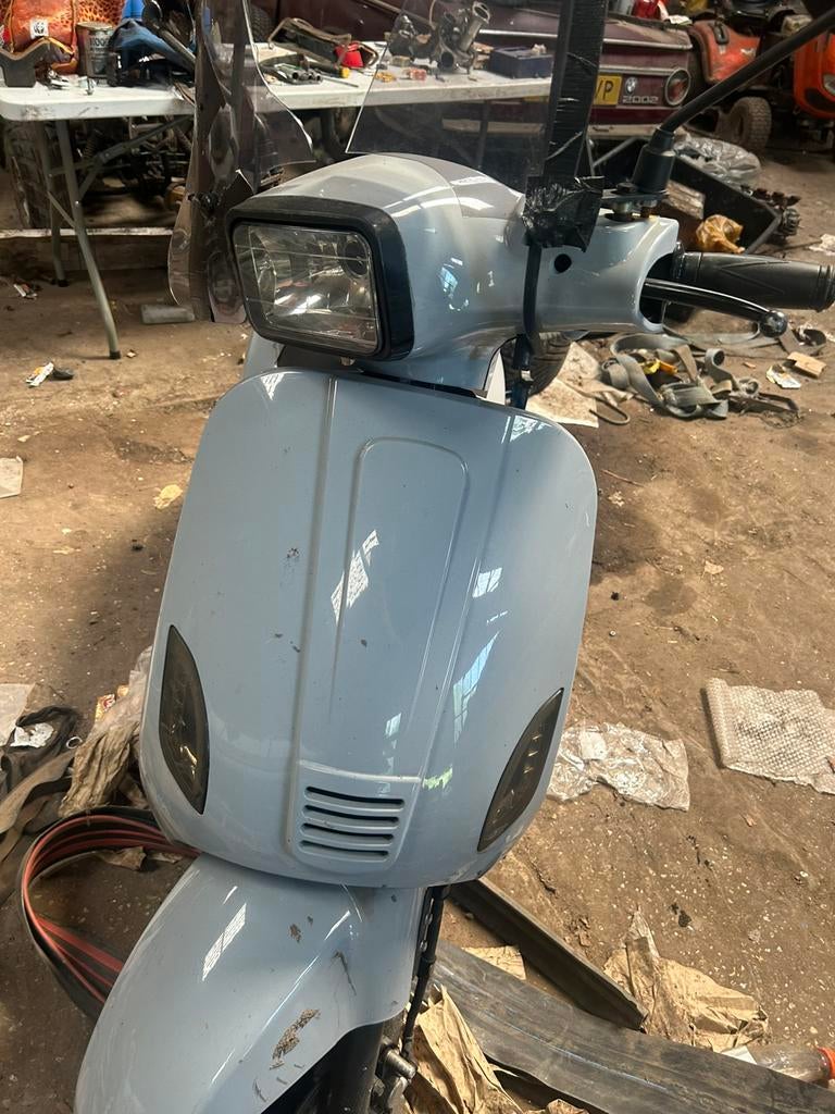 Riya scooter 50 cc, Zo goed als nieuw, Benzine, Ophalen, Overige merken